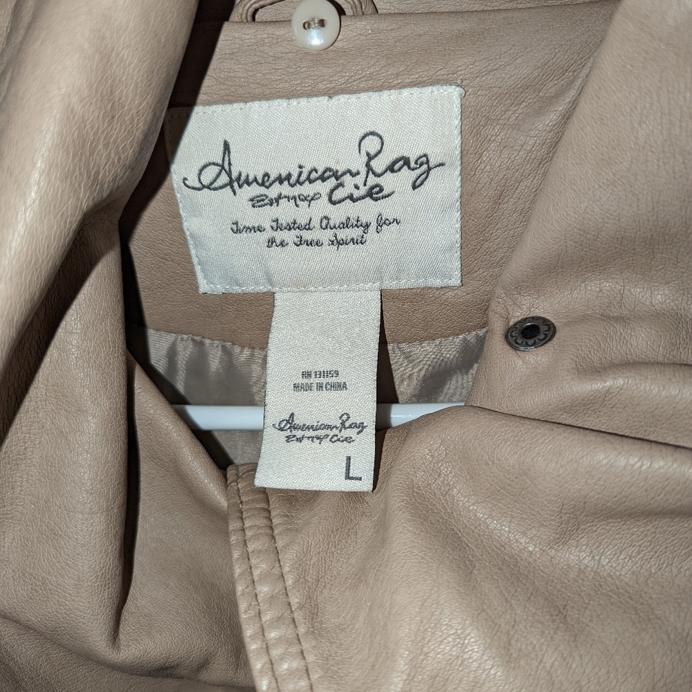 Leather jacket - Picture 3 of 4